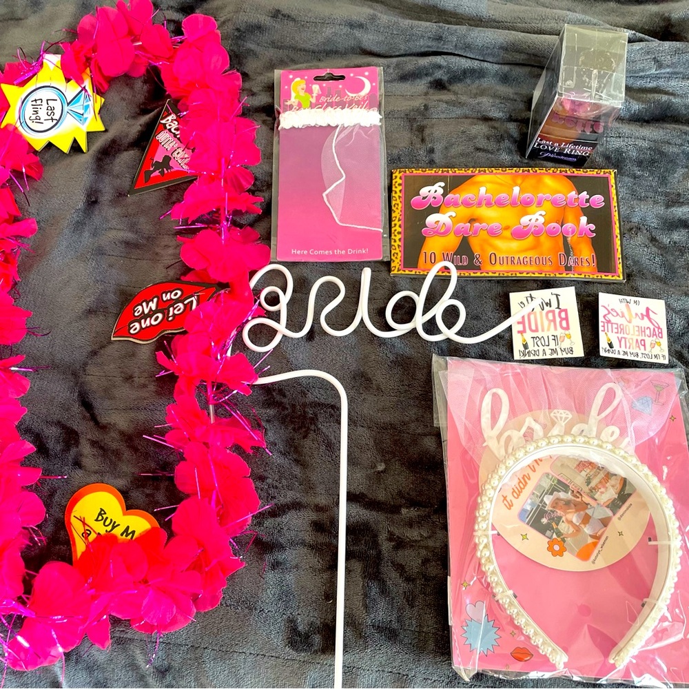 Fun bachelorette gift set. Six pieces. Great value.